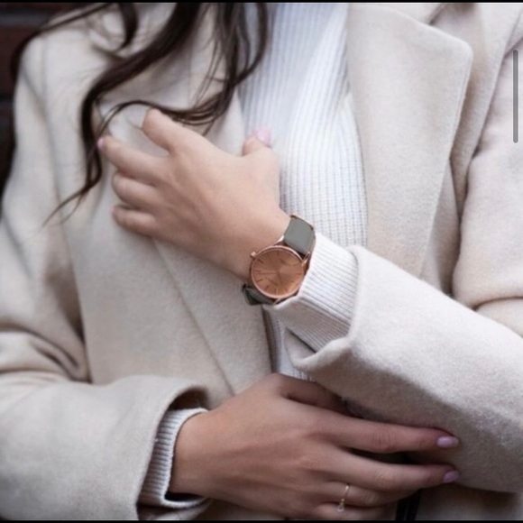 Monroé Sunburst Solérose rose gold watch. - Picture 4 of 7